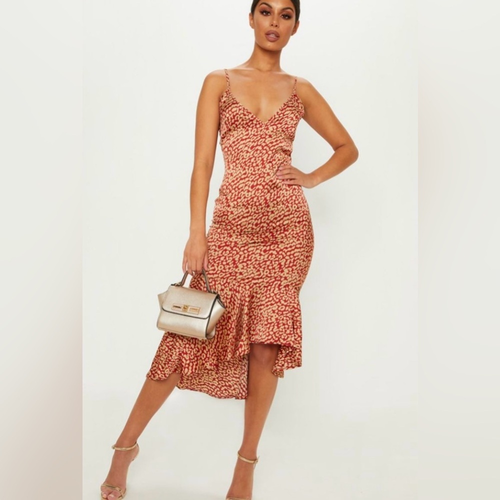 PrettyLittleThing Red and Cream Printed Dress size 12 (Out of Stock Online)